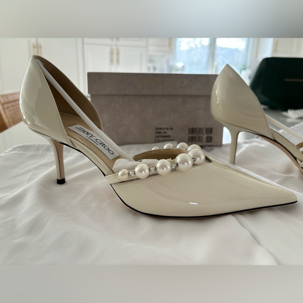 Jimmy Choo Aurelie 65 - size 40 (US size 9) in latte/white